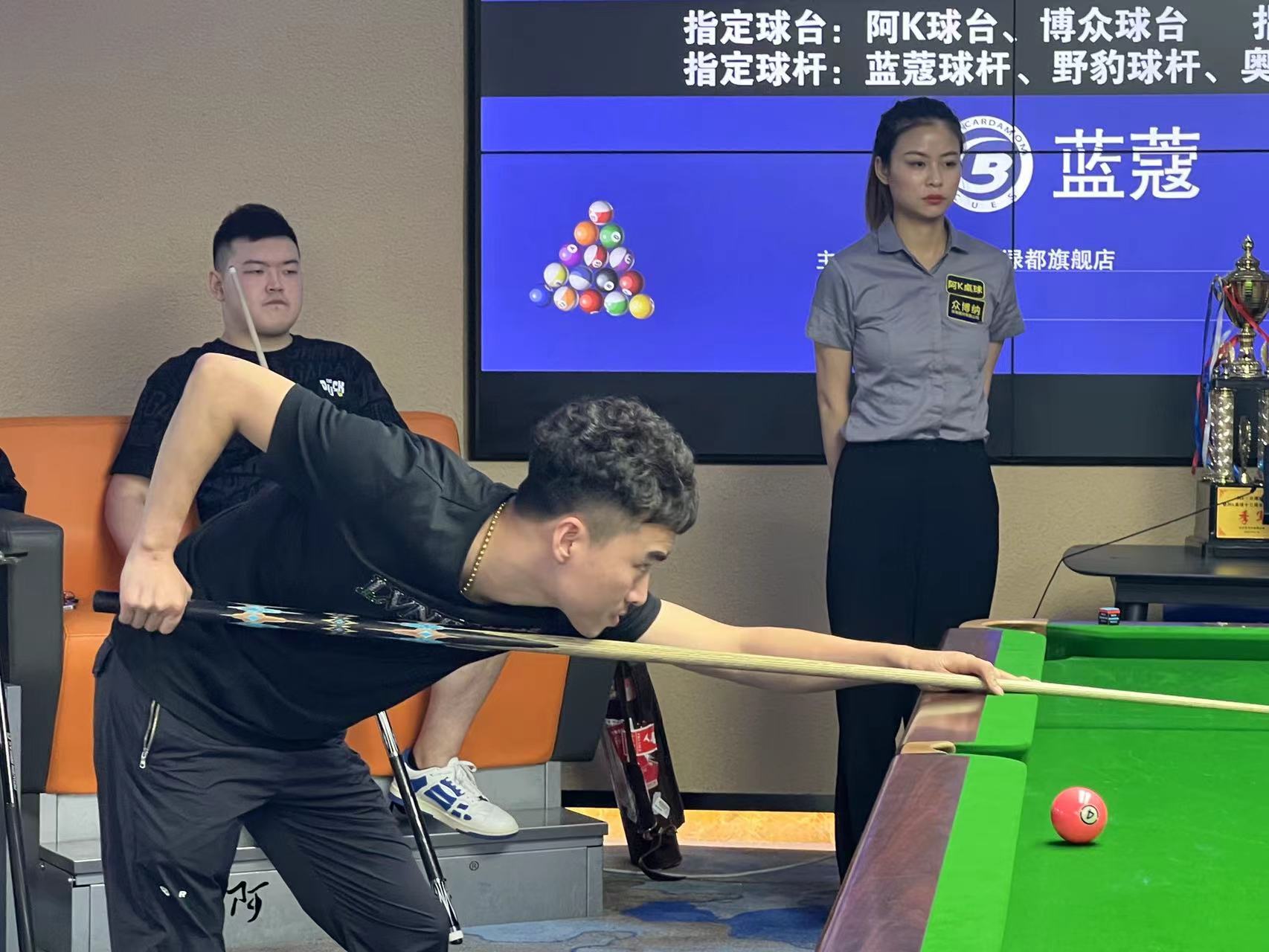 上溅水的美 上溅水的美