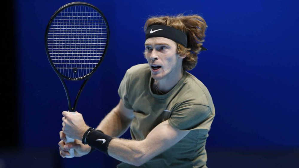 球员之间的 球员之间的